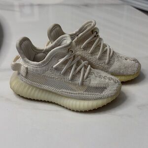 Yeezy Kids Shoes in Cream and White
